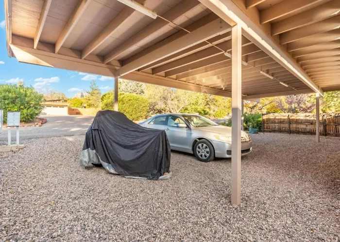 2br Uptown Gem With Ev Charger Holiday home Sedona
