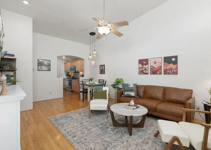 2br Uptown Gem With Ev Charger Holiday home Sedona